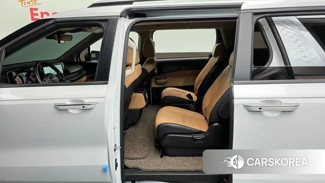 Kia Carnival 4th generation 2023 Белый из Кореи, фото 3