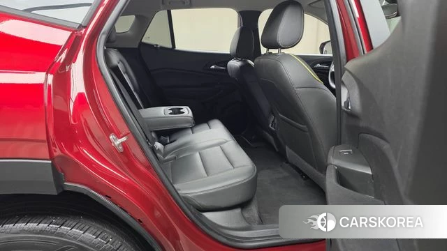 Chevrolet (GM Daewoo) Trax Crossover 2023 Красный из Кореи, фото 3