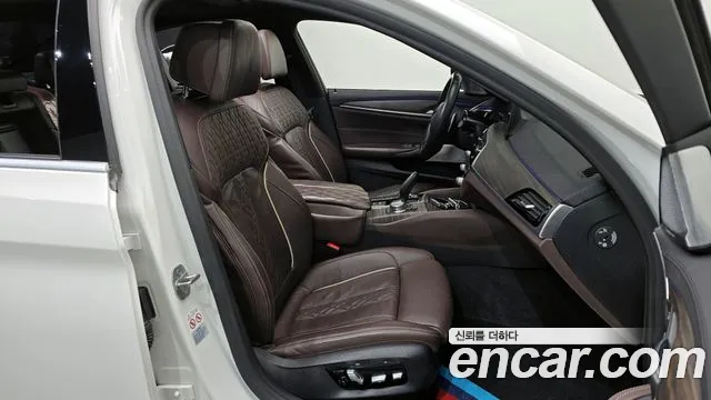 BMW 5 Series (G30) id 2699129 из Кореи 3