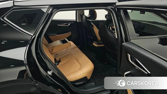 Kia EV6 2023 Черный из Кореи, фото 3