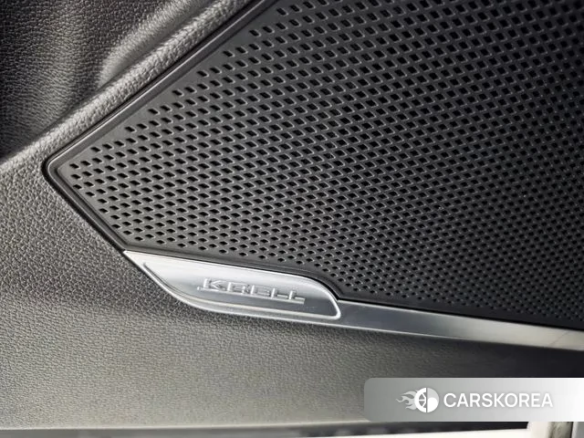 Kia The New Sportage 5th Generation 2025 Светло-серебряный цвет из Кореи, фото 3