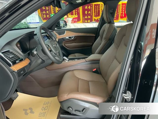 Volvo XC90 2024 Черный из Китая, фото 3