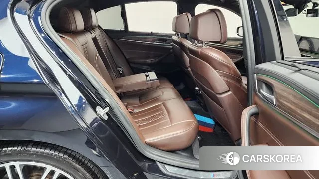BMW 5 Series (G30) 2019 Черный из Кореи, фото 3