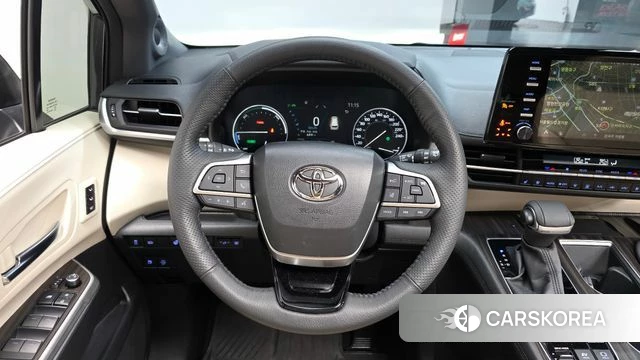 Toyota Sienna 4th Generation 2023 Серый из Кореи, фото 3