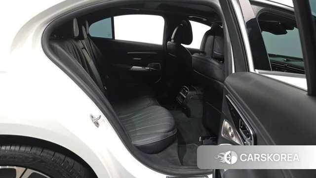 Mercedes-Benz E-Class W214 2024 Белый из Кореи, фото 3