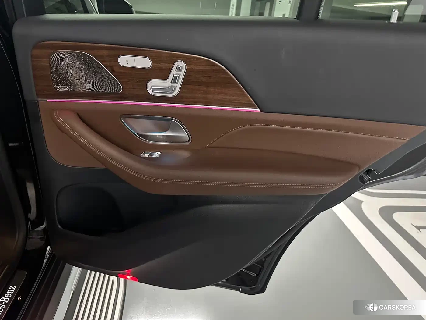 Mercedes-Benz GLE 2025 Черный из Китая, фото 4