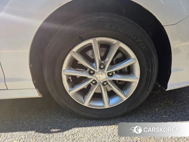 Hyundai Sonata New Rise Hybrid 2018 Белый из Кореи, фото 3