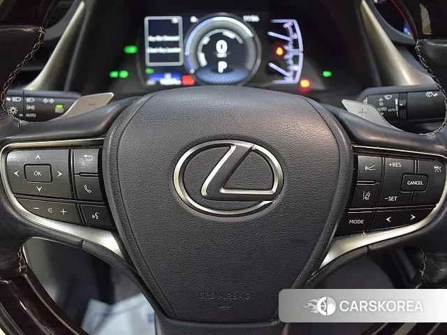 Lexus ES300h 7th generation 2018 Белый из Кореи, фото 3