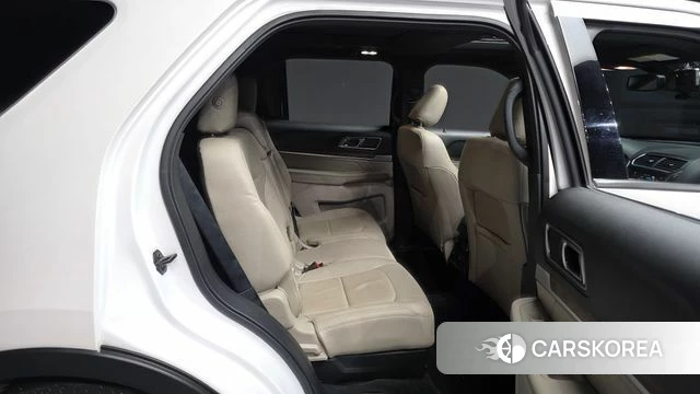 Ford Explorer 2019 Белый из Кореи, фото 3