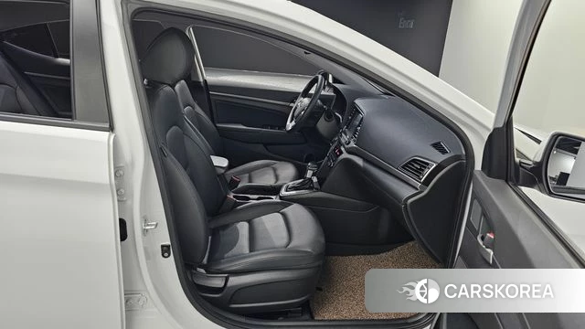 Hyundai Avante AD 2018 Белый из Кореи, фото 3