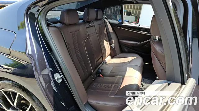 BMW 5 Series (G30) 2022 Черный из Кореи, фото 3