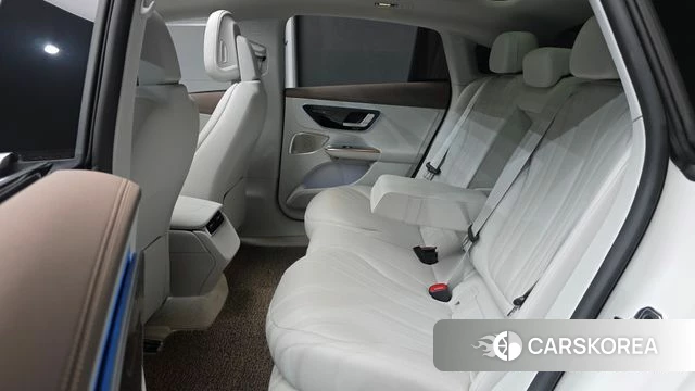 Mercedes-Benz EQE V295 2023 Белый из Кореи, фото 3
