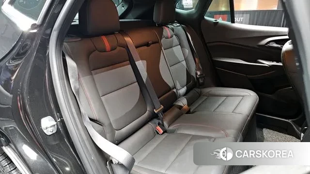 Chevrolet (GM Daewoo) Trax Crossover 2024 Черный из Кореи, фото 3