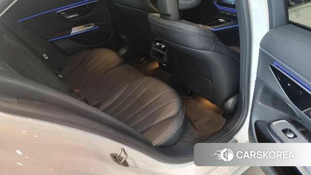 Mercedes-Benz E-Class W214 2024 Белый из Кореи, фото 3