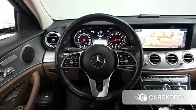 Mercedes-Benz E-Class W213 2019 Белый из Кореи, фото 3