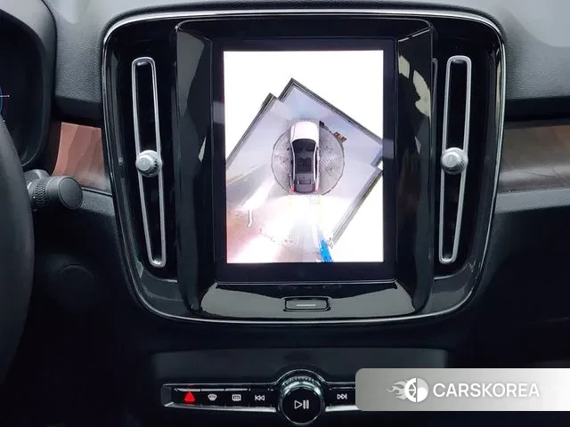 Volvo C40 Richards 2024 Белый из Кореи, фото 3