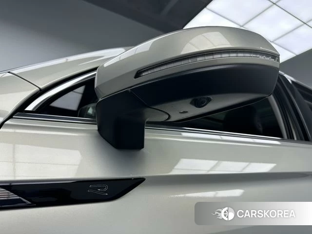 Volkswagen Tiguan L 2022 Шампань из Китая, фото 3