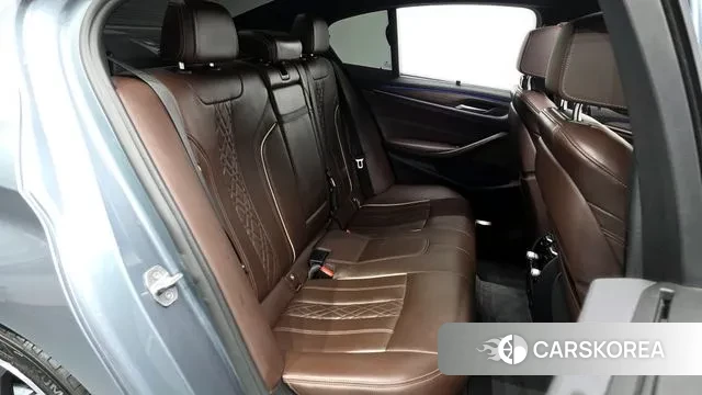 BMW 5 Series (G30) 2019 Серый из Кореи, фото 3