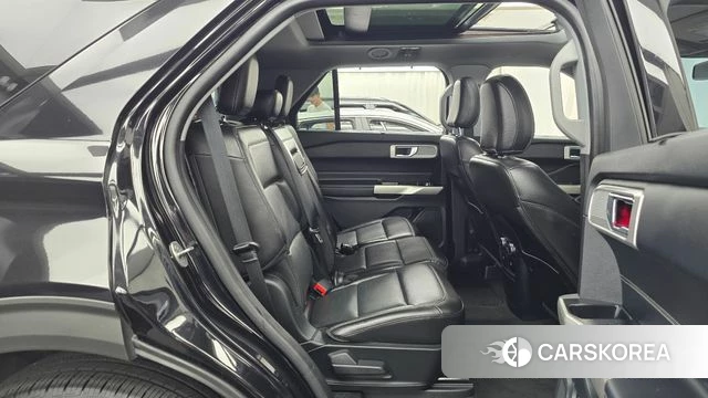Ford Explorer 6th Generation 2022 Черный из Кореи, фото 3