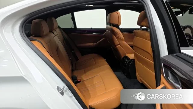 BMW 5 Series (G30) 2022 Белый из Кореи, фото 3