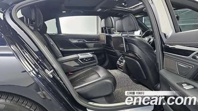 BMW 7 Series (G11) 2018 Черный из Кореи, фото 3