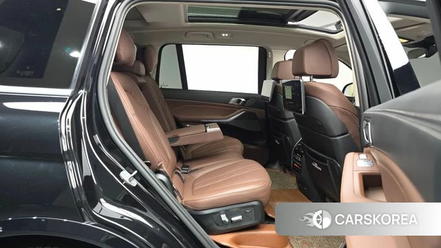 BMW X7 (G07) 2022 Черный из Кореи, фото 3