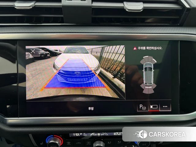 Audi Q3 (F3) 2023 Черный из Кореи, фото 3