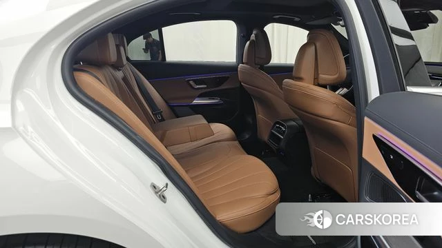 Mercedes-Benz E-Class W214 2026 Белый из Кореи, фото 3