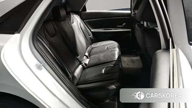 Hyundai Avante (CN7) 2021 Белый из Кореи, фото 3