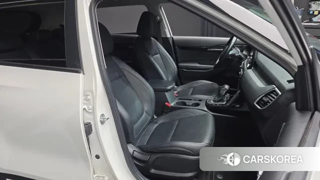 Kia Seltos 2022 Белый из Кореи, фото 3