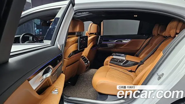 BMW 7 Series (G11) 2021 Белый из Кореи, фото 3