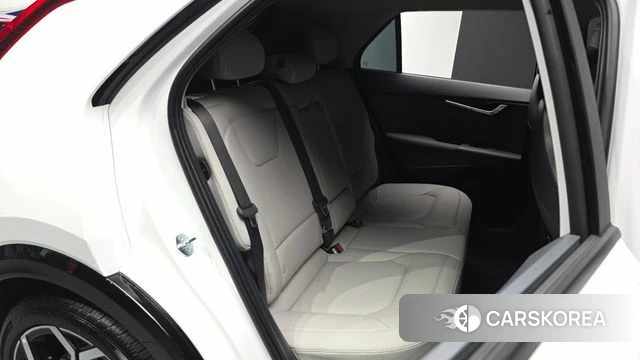 Kia Di Ol Nu Niro 2024 Белый из Кореи, фото 3