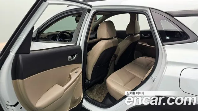 Hyundai Kona 2018 Белый из Кореи, фото 3