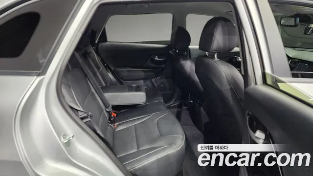 Kia Niro EV 2021 Серебристо-серый из Кореи, фото 3