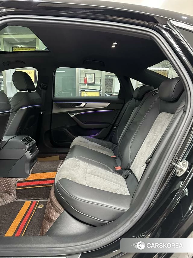 Audi A6L 2021 Черный из Китая, фото 3