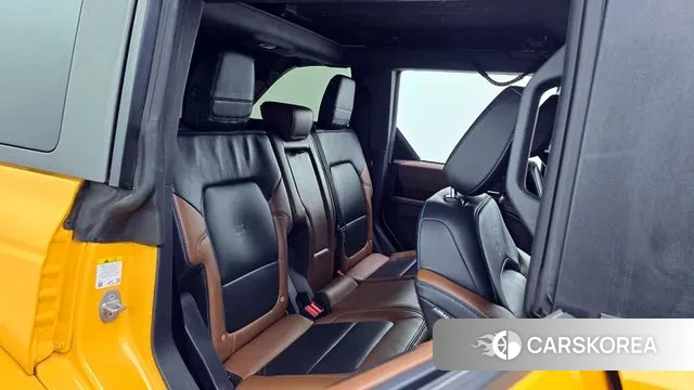 Ford Bronco 6th Generation 2022 Желтый из Кореи, фото 3
