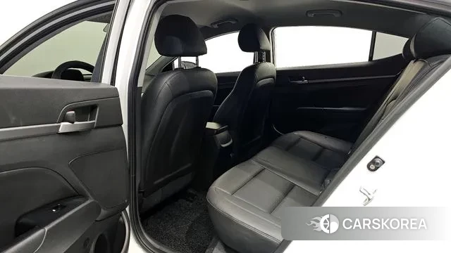 Hyundai Avante AD 2018 Белый из Кореи, фото 3