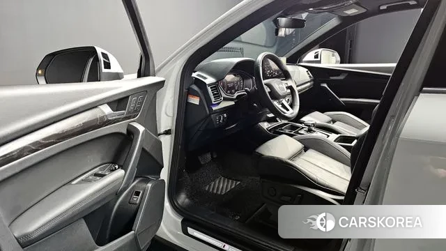 Audi Q5 (FY) 2022 Белый из Кореи, фото 3