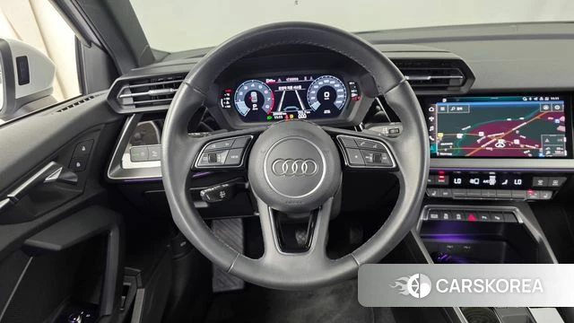 Audi A3 (8Y) 2023 Белый из Кореи, фото 3