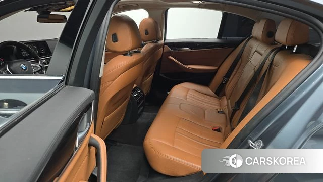 BMW 5 Series (G30) 2018 Серый из Кореи, фото 3