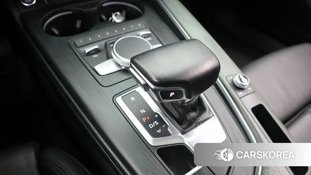 Audi A4 (B9) 2018 Белый из Кореи, фото 3