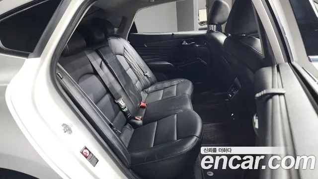 Kia K7 Premier Hybrid 2020 Белый из Кореи, фото 3