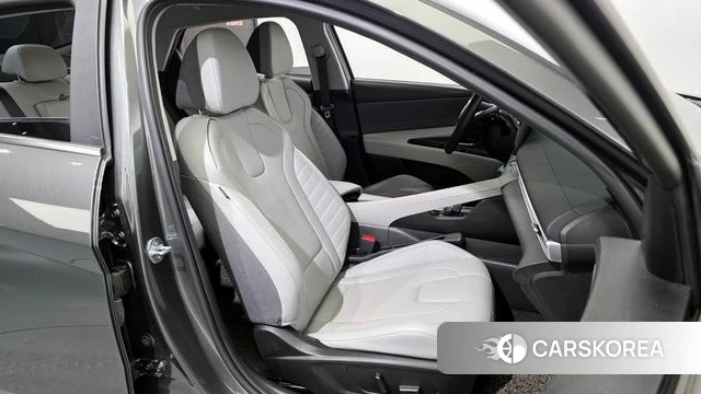 Hyundai Avante Hybrid (CN7) 2022 Серый из Кореи, фото 3