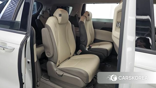 Kia Carnival 4th generation 2023 Белый из Кореи, фото 3