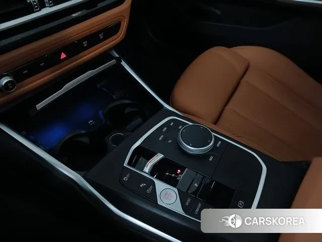 BMW 3 Series (G20) 2023 Белый из Кореи, фото 3