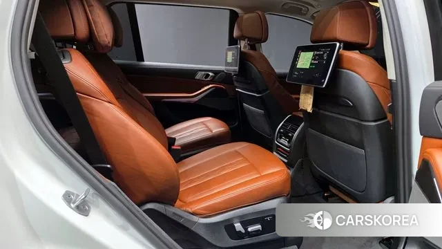 BMW X7 (G07) 2021 Белый из Кореи, фото 3