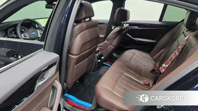 BMW 5 Series (G30) 2022 Черный из Кореи, фото 3