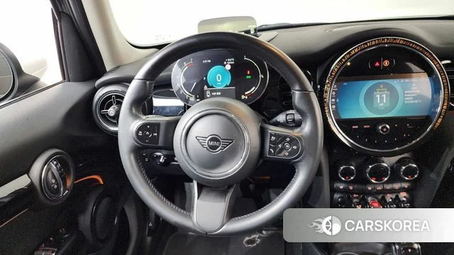 Mini Cooper 2022 Черный из Кореи, фото 3