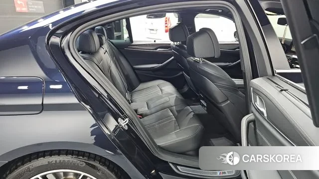 BMW 5 Series (G30) 2022 Черный из Кореи, фото 3