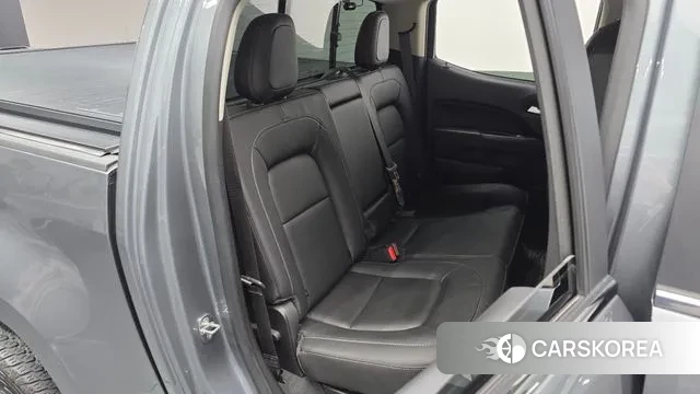 Chevrolet (GM Daewoo) Real New Colorado 2022 Черный из Кореи, фото 3